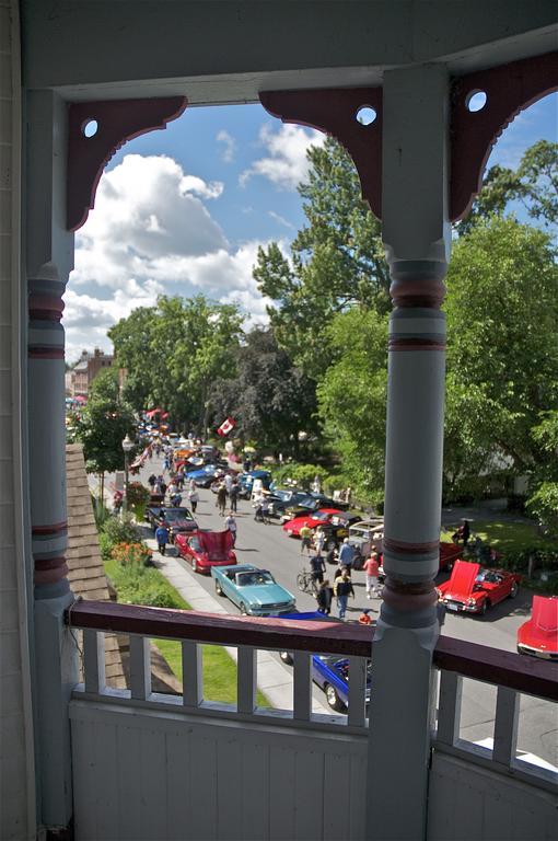 Bondy House Bed & Breakfast Amherstburg Esterno foto