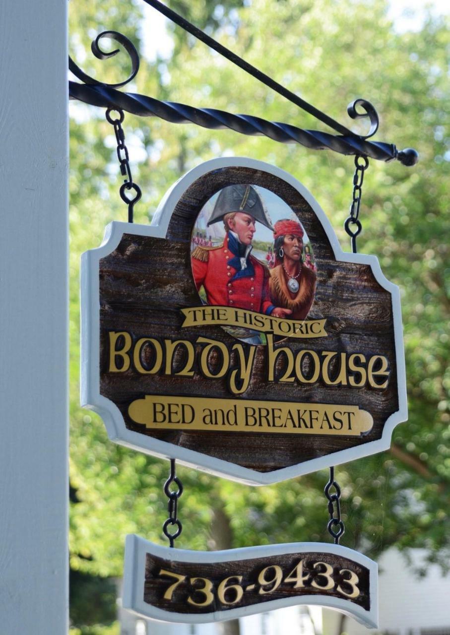 Bondy House Bed & Breakfast Amherstburg Esterno foto